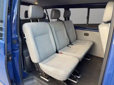 VW T5 Caravelle Trend 2.5 TDI 4Motion — Monospace 8 places robuste et polyvalent — Miniatura 17