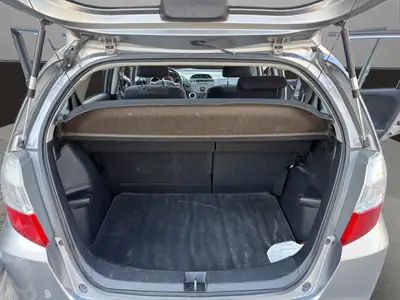 Honda Jazz 1.4i Comfort — Citadine fiable, entretien à jour, climatisation — Miniature 18