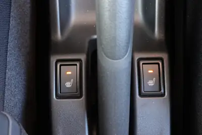 Suzuki Swift 1.2 Piz Sulai Hybrid 4x4 — Citadine polyvalente, 3 ans de garantie — Miniature 20