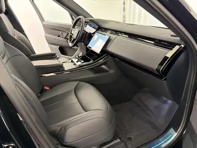 Range Rover Sport P460e — Hybride rechargeable performant, 1'200 km seulement — Miniature 9