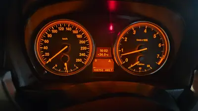 BMW 325i — Berline sportive 2009, 218 ch et transmission manuelle — dettaglio