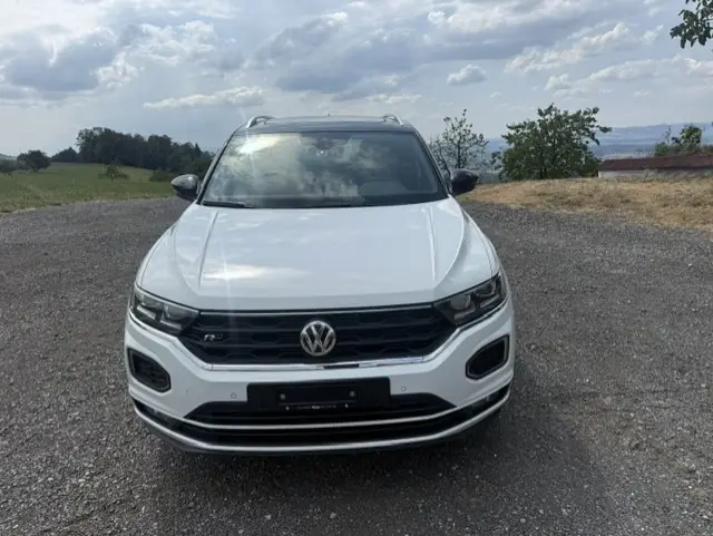 VW T-ROC 1.5 TSI Sport — SUV compact dynamique, 57 500 km, sans sinistre — vue extérieure