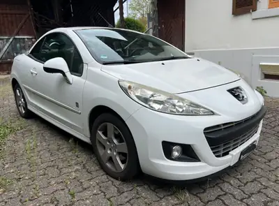 Peugeot 207 1.6 16V Swiss Edition — Cabriolet élégant, moteur performant, sans sinistre — side view