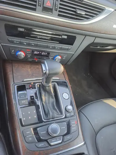 Audi A6 2.8 V6 FSI Quattro — Berline élégante, motorisation performante, sans accident — Miniature 9