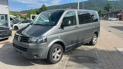 VW T5 2.0 TDI BMT — Monospace 9 places spacieux, première main, caméra de recul — vue extérieure