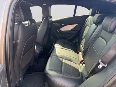 Jaguar I-PACE EV400 SE AWD — SUV électrique premium, 64'000 km, garantie 12 mois incluse — Miniature 11