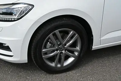 VW Touran 1.5 TSI EVO Comfortline — Monospace 7 places, garantie constructeur jusqu'à 2029 — tableau de bord