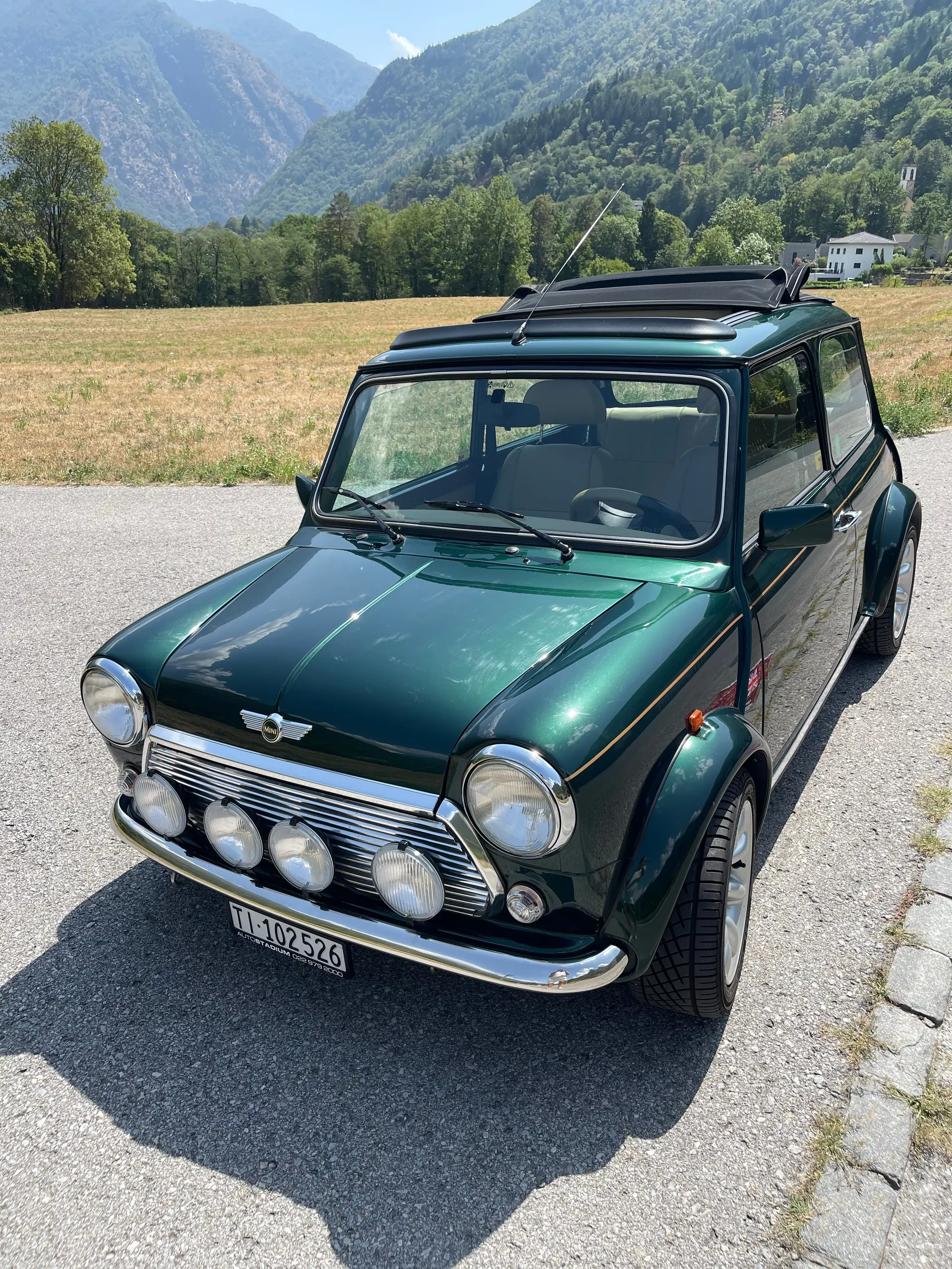 MINI One Knightsbridge 2000 — Classique British, 22'100 km seulement, collection privée