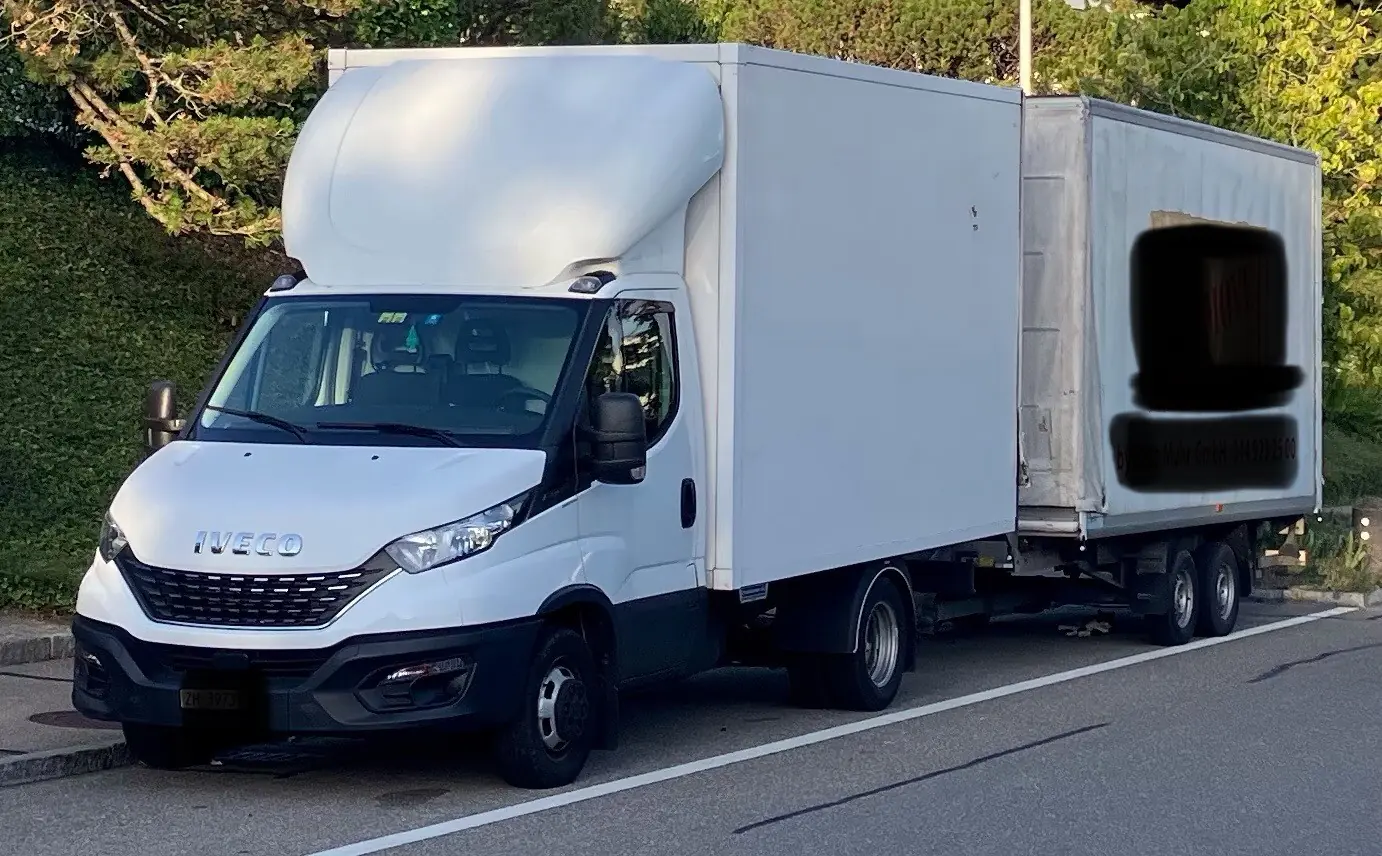 IVECO Daily 3.0 HPI 180 — Utilitaire diesel robuste, 64 500 km seulement — Außenansicht