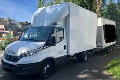 IVECO Daily 3.0 HPI 180 — Utilitaire diesel robuste, 64 500 km seulement — Heckansicht