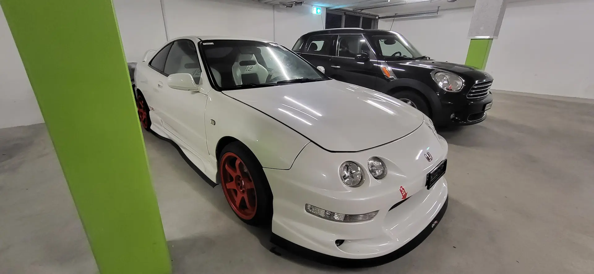 Honda Integra 1.8 16V — Coupé sportif des années 90, 190 ch dynamiques — vue extérieure