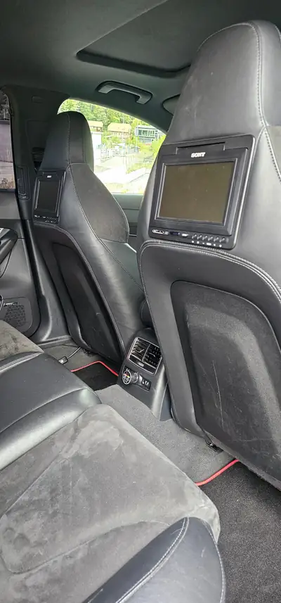 AUDI RS6 Avant V10 5.0L — Break haute performance, 580 ch et entretien récent AMAG — Miniature 17