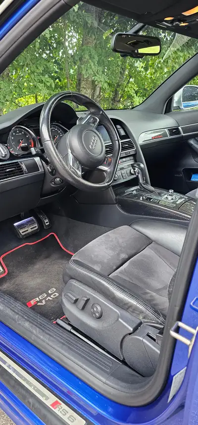 AUDI RS6 Avant V10 5.0L — Break haute performance, 580 ch et entretien récent AMAG — Miniature 16