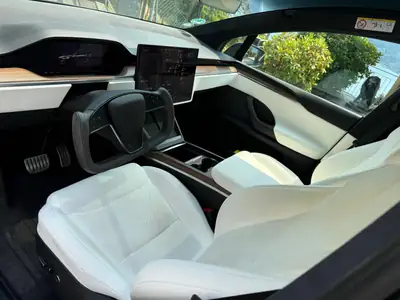 Tesla Model X Palladium AWD 685 ch — SUV électrique haute performance, 1ère main — side view