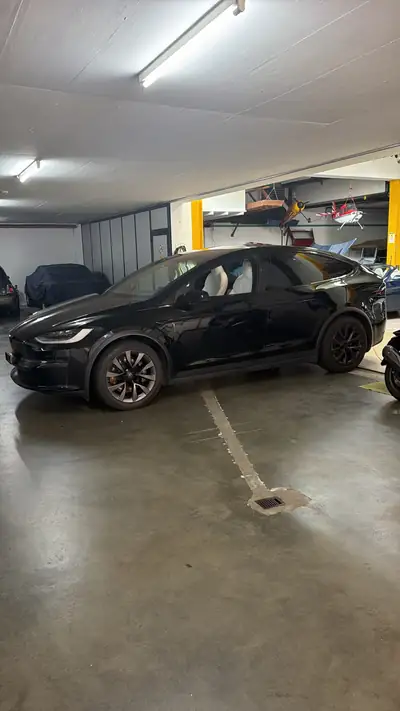 Tesla Model X Palladium AWD 685 ch — SUV électrique haute performance, 1ère main — Thumbnail 7