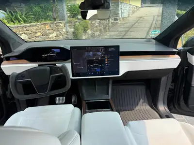 Tesla Model X Palladium AWD 685 ch — SUV électrique haute performance, 1ère main — Thumbnail 13