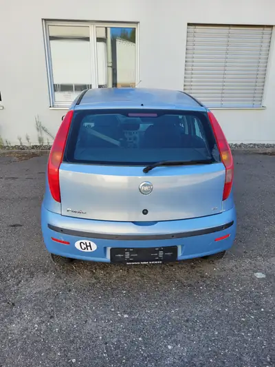 Fiat Punto 1.2 16V 80 Active — Citadine fiable, révision à jour et moteur impeccable — intérieur