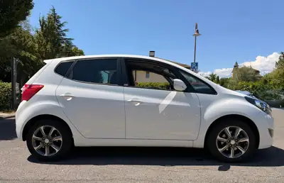 Hyundai iX20 1.6 Vertex Automatic — Monospace familial fiable, boîte auto et sièges chauffants — Miniature 7