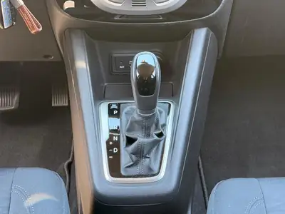 Hyundai iX20 1.6 Vertex Automatic — Monospace familial fiable, boîte auto et sièges chauffants — Miniature 17