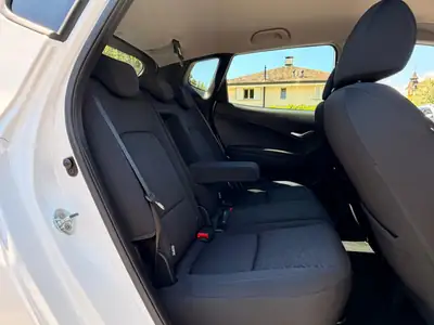 Hyundai iX20 1.6 Vertex Automatic — Monospace familial fiable, boîte auto et sièges chauffants — Miniature 22