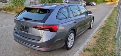 Skoda Octavia 2.0 TSI Ambition 4x4 — Break polyvalent, traction intégrale, garantie 12 mois — rear view