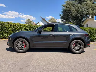 Porsche Macan Turbo Performance PDK — 440 ch, Traction intégrale, Cuir premium — arrière