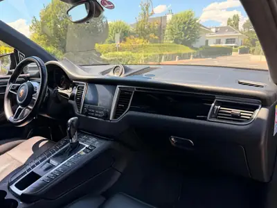 Porsche Macan Turbo Performance PDK — 440 ch, Traction intégrale, Cuir premium — Miniature 11