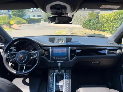 Porsche Macan Turbo Performance PDK — 440 ch, Traction intégrale, Cuir premium — Miniature 10
