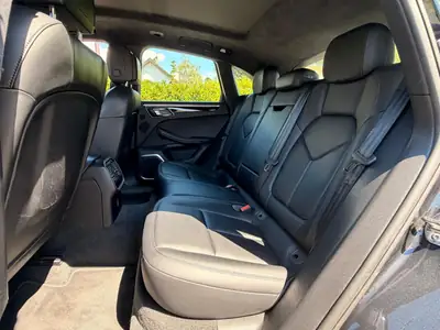 Porsche Macan Turbo Performance PDK — 440 ch, Traction intégrale, Cuir premium — Miniature 13