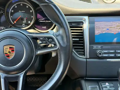 Porsche Macan Turbo Performance PDK — 440 ch, Traction intégrale, Cuir premium — Miniature 20