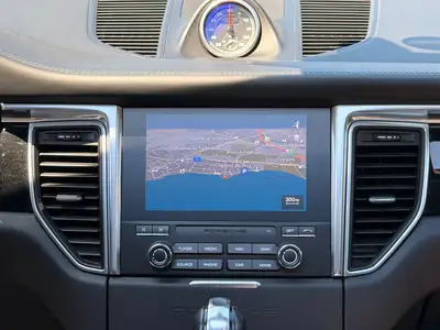 Porsche Macan Turbo Performance PDK — 440 ch, Traction intégrale, Cuir premium — Miniature 21
