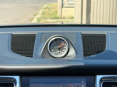 Porsche Macan Turbo Performance PDK — 440 ch, Traction intégrale, Cuir premium — Miniature 22