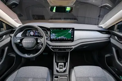 Skoda Octavia Combi 1.5 TSI mHEV — Hybride mild, autonomie étendue, quasi-neuf — Miniature 15