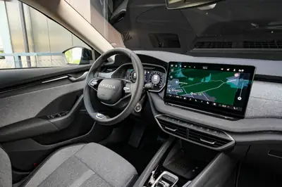 Skoda Octavia Combi 1.5 TSI mHEV — Hybride mild, autonomie étendue, quasi-neuf — Miniature 14