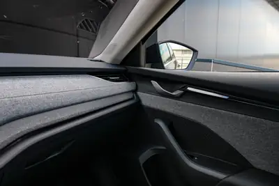 Skoda Octavia Combi 1.5 TSI mHEV — Hybride mild, autonomie étendue, quasi-neuf — Miniature 22