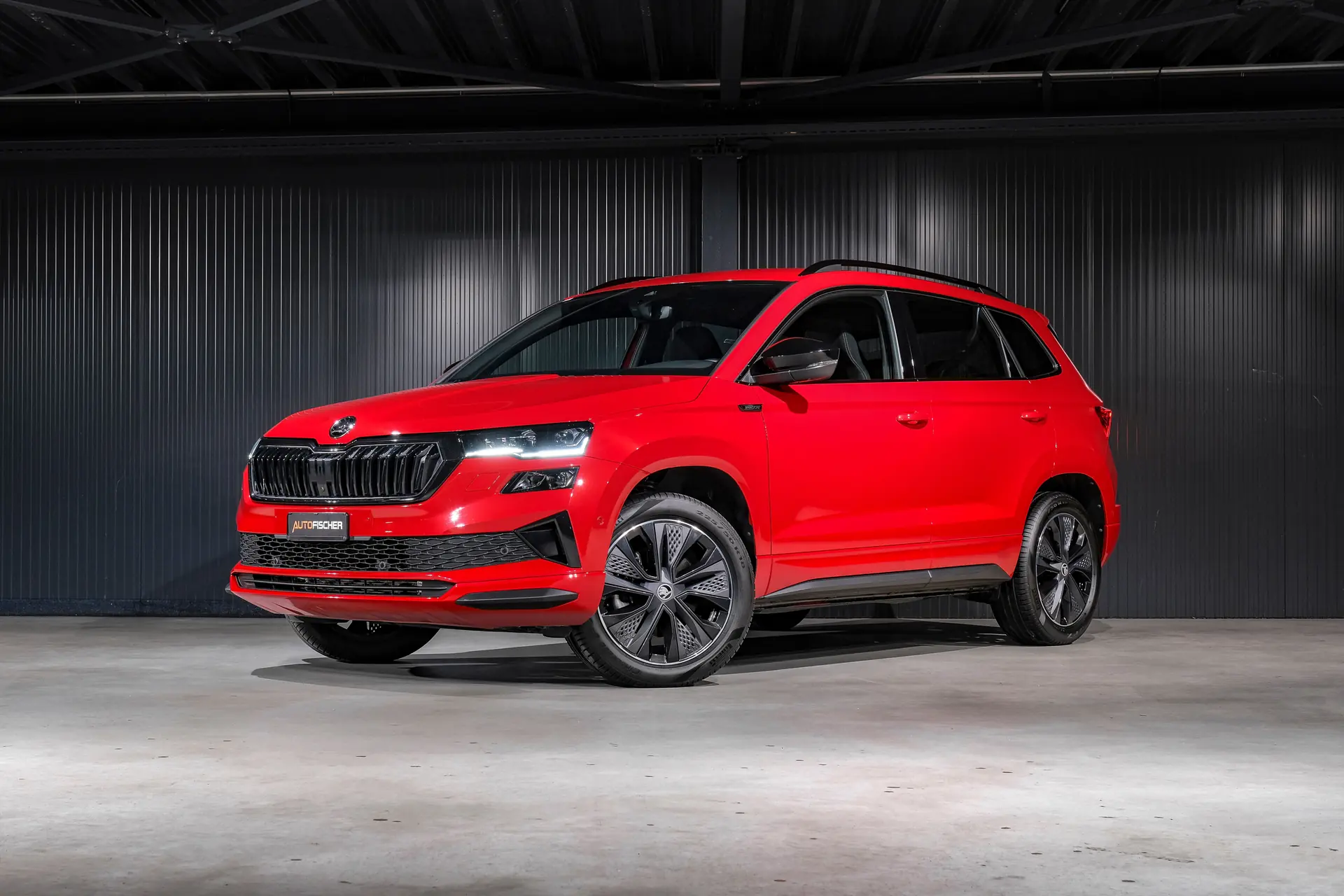 Skoda Karoq 2.0 TSI SportLine 4x4 — SUV polyvalent, garantie 5 ans, très faible kilométrage