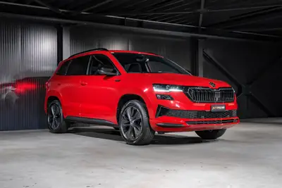 Skoda Karoq 2.0 TSI SportLine 4x4 — SUV polyvalent, garantie 5 ans, très faible kilométrage — tableau de bord