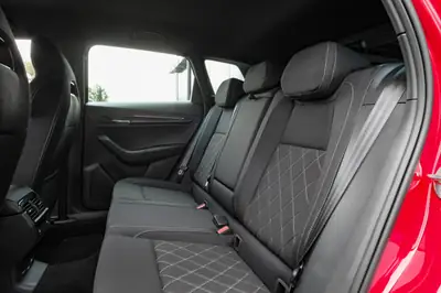 Skoda Karoq 2.0 TSI SportLine 4x4 — SUV polyvalent, garantie 5 ans, très faible kilométrage — Miniature 12