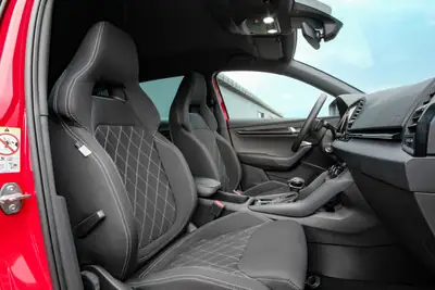 Skoda Karoq 2.0 TSI SportLine 4x4 — SUV polyvalent, garantie 5 ans, très faible kilométrage — Miniature 11