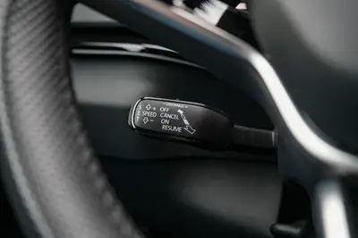 Skoda Karoq 2.0 TSI SportLine 4x4 — SUV polyvalent, garantie 5 ans, très faible kilométrage — Miniature 24