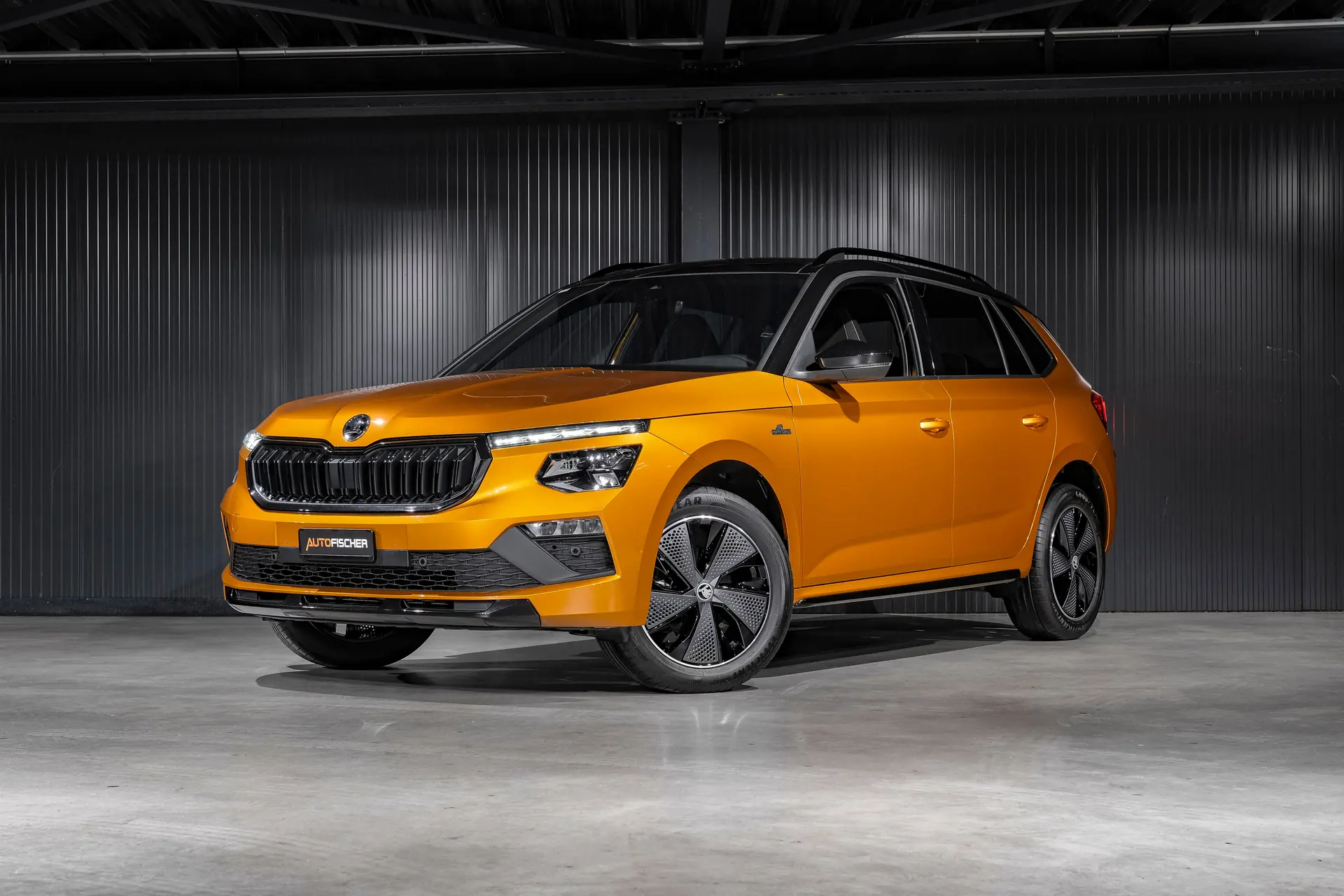 Skoda Kamiq 1.0 TSI Monte Carlo — SUV compact orange métallisé, faible kilométrage