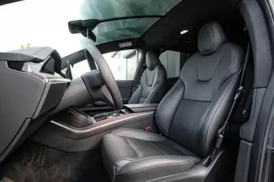 Tesla Model X 100kWh Palladium — SUV électrique 7 places, 686 ch et autonomie record — Miniature 10