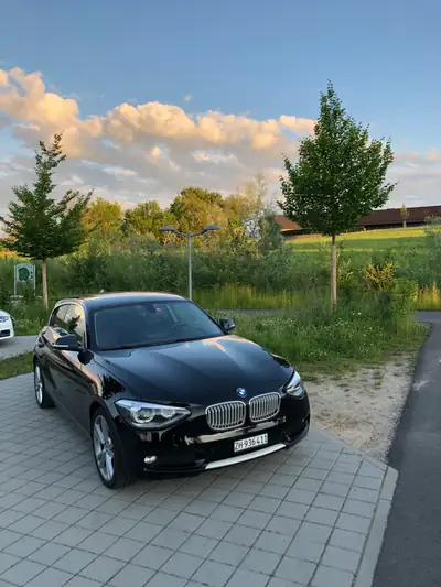 BMW 125i — Coupé sportif 3-portes, 218 ch et double équipement de roues — Miniatura 17