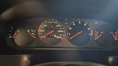 Porsche 928 S4 — Chef-d'œuvre des années 80, moteur 5L et boîte manuelle — Innenraum