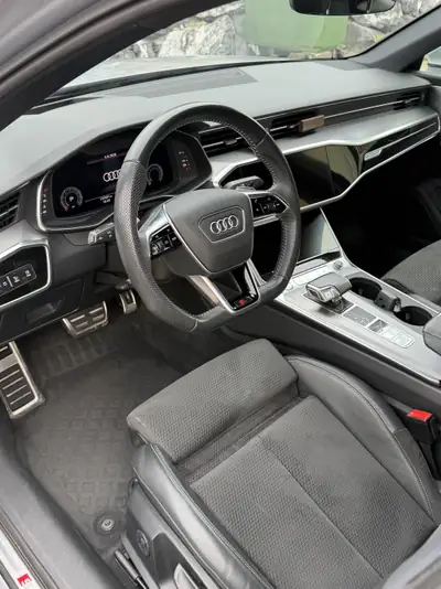 Audi A6 2.0 45 TFSI Quattro S-Tronic — Berline premium allemande, équipée S line, unfallfrei — Innenraum