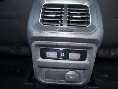 VW Tiguan 2.0 TDI SCR Sound 4Motion — SUV robuste, 4x4 intégral, faible consommation — Miniature 20