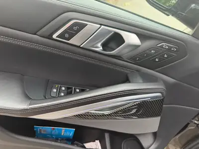 BMW X6 M50i 2020 — SUV coupé haute performance, 85 000 km seulement — Miniatura 16