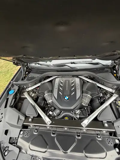BMW X6 M50i 2020 — SUV coupé haute performance, 85 000 km seulement — Miniatura 19