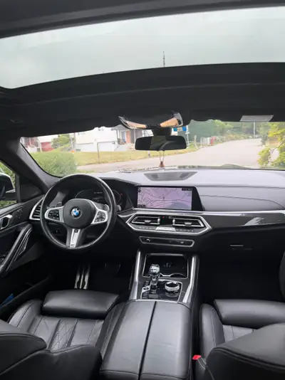 BMW X6 M50i 2020 — SUV coupé haute performance, 85 000 km seulement — Miniatura 20