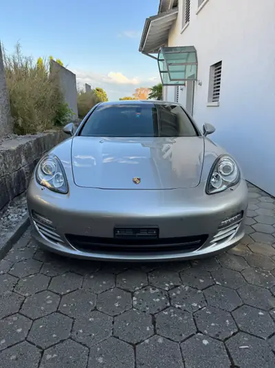 Porsche Panamera 4.8 V8 4S PDK — Gran turismo haute performance, 98'000 km — Außenansicht